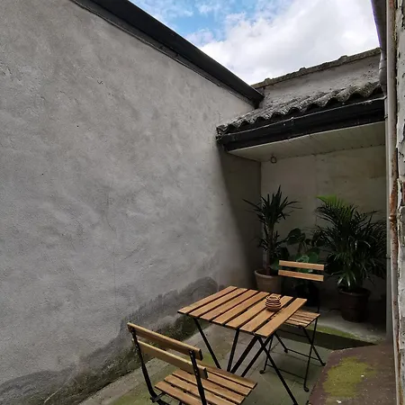 Private Near Gravensteen בית אירוח