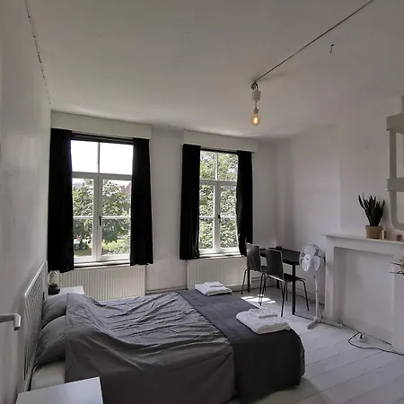 Private Near Gravensteen